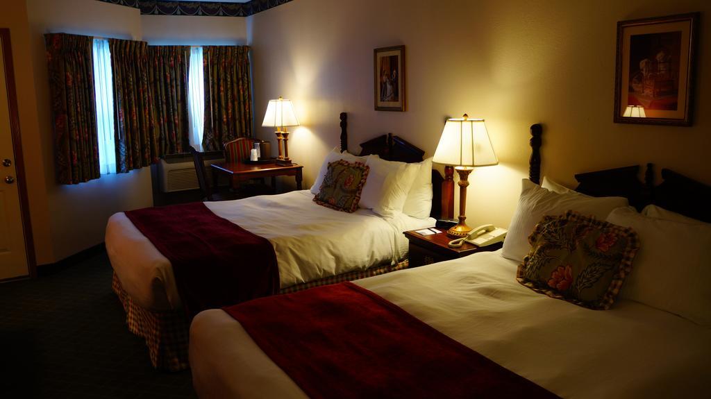 Hotel Grand Victorian Брэнсон Экстерьер фото